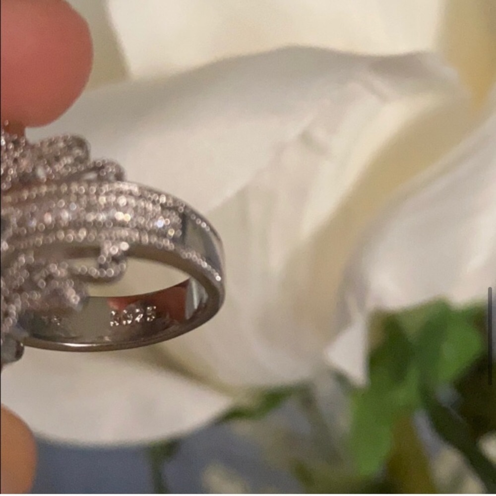 925 Silver Emerald and Diamond Vintage Ring - Picture 10 of 11
